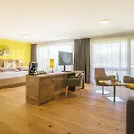 Sieben - Adults Only 4*
