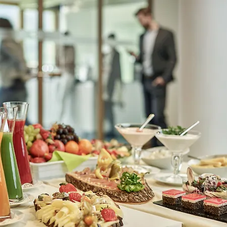 Sieben - Adults Only 4*