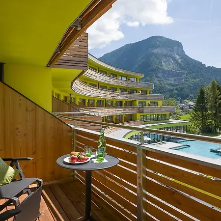 Sieben - Adults Only